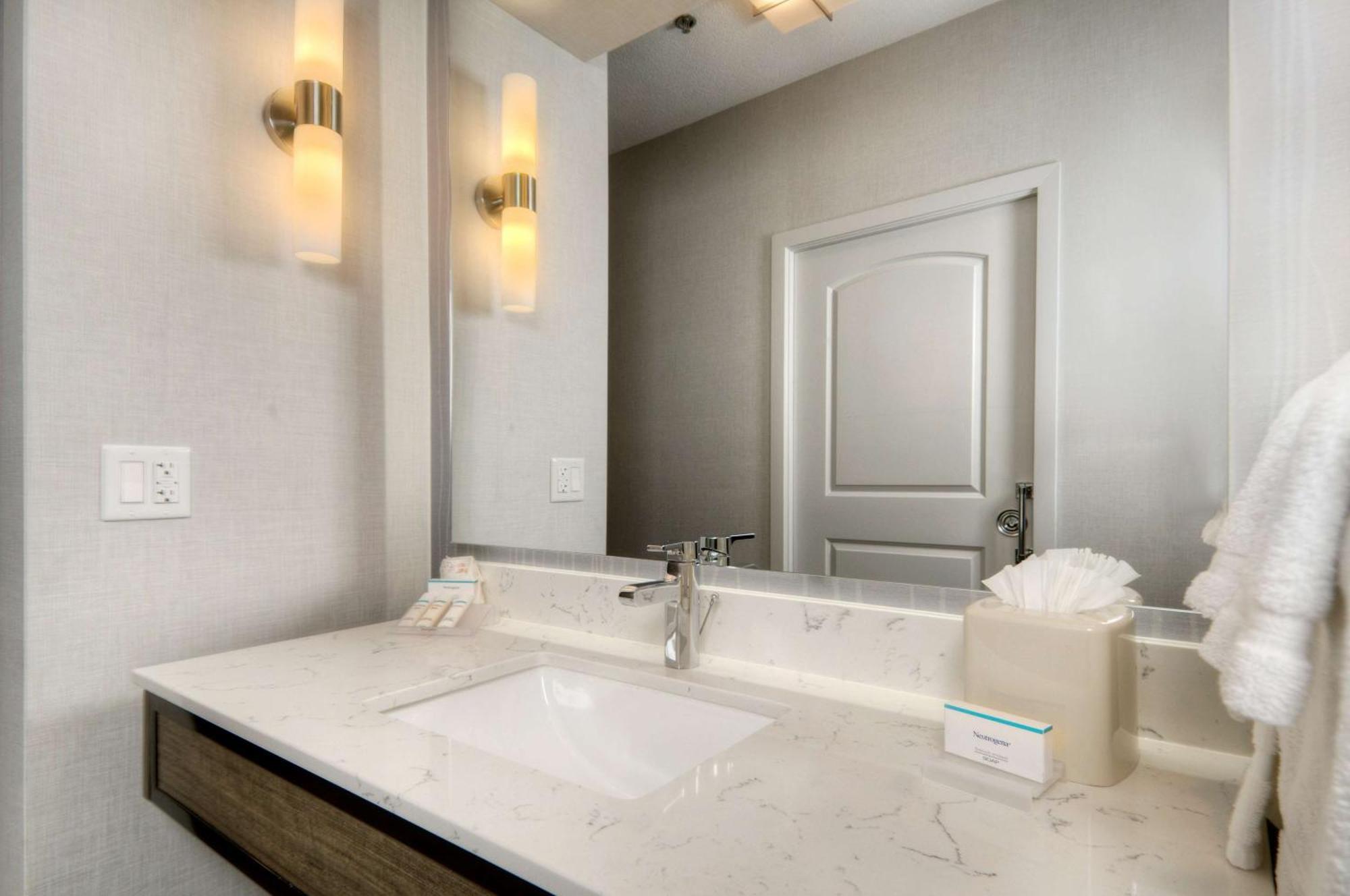 Hilton Garden Inn Ливермор Экстерьер фото